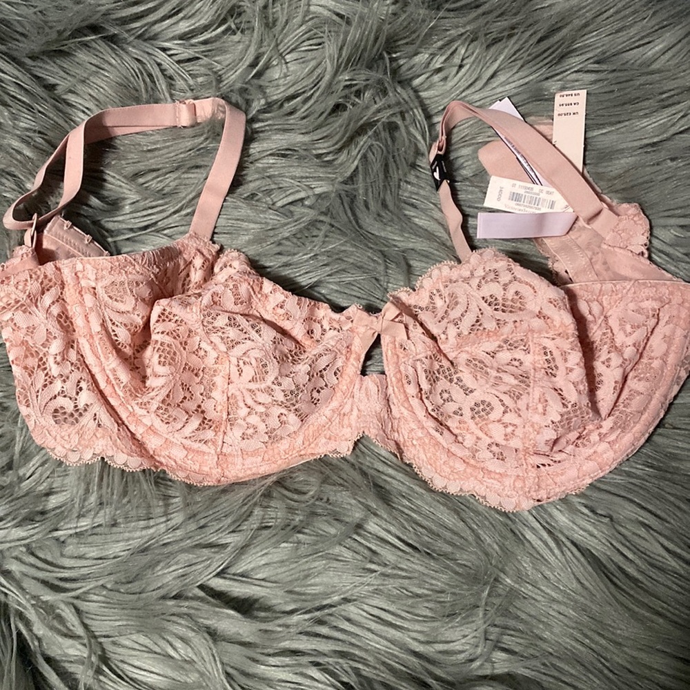 Unlined Pink Lace Victoria’s Secret Bra
